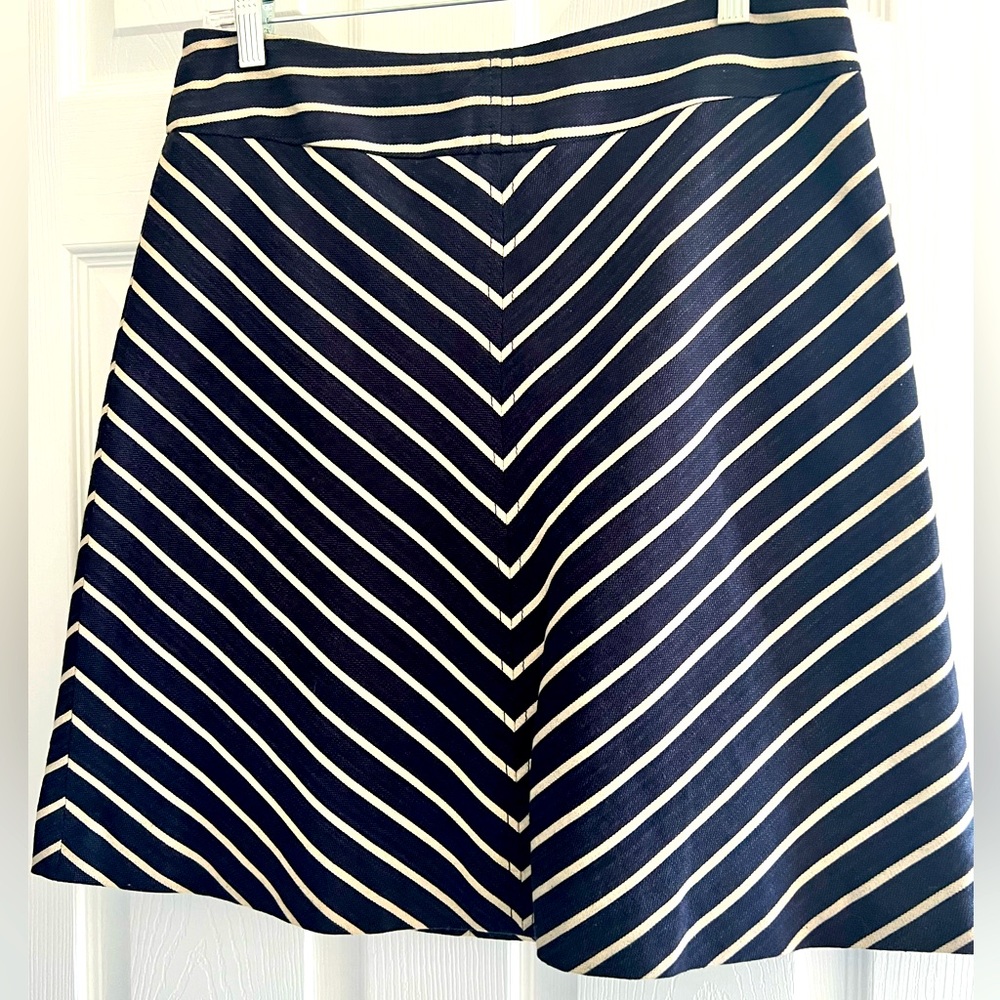 The Limited Women’s Navy skirt, size Medium